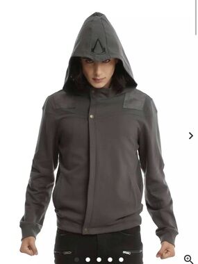 Assassin's Creed Blade Sleeve Hoodie limited edition collection by hot topic L